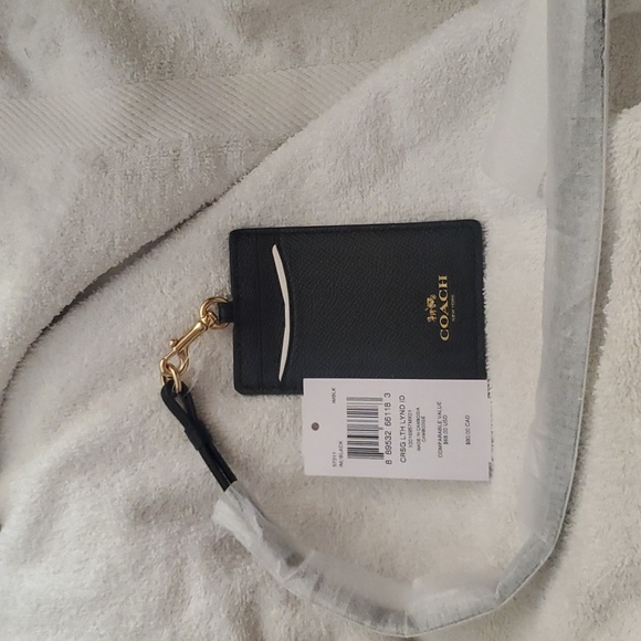 **BNWT. Authentic Coach Lanyard id/card holder - Picture 2 of 5